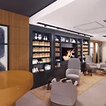 מלון Mercure 17 Batignolles