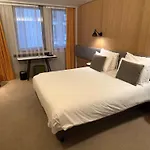 メルキュール 17 バティニョール ホテル