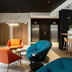 Mercure 17 Batignolles מלון פריז