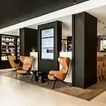 Mercure 17 Batignolles Отель Париж