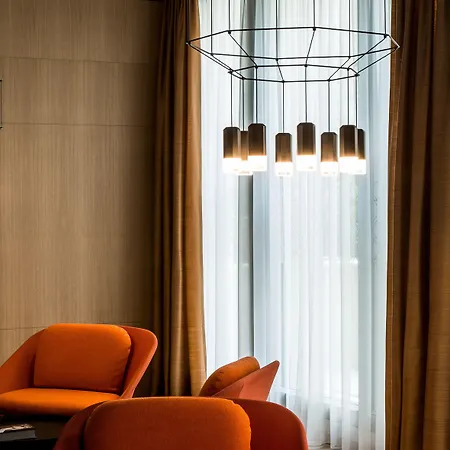 Отель Mercure 17 Batignolles