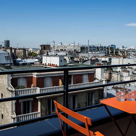 Mercure 17 Batignolles 4*