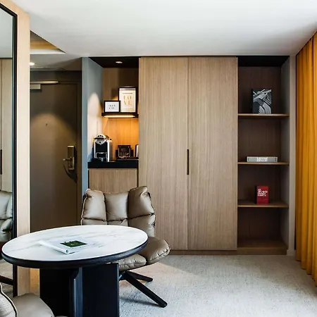 Mercure 17 Batignolles Hotel Paris