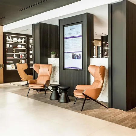 Mercure 17 Batignolles Hotel