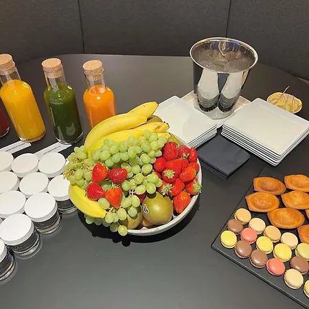 Mercure 17 Batignolles Hotel