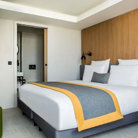 Mercure 17 Batignolles 4*