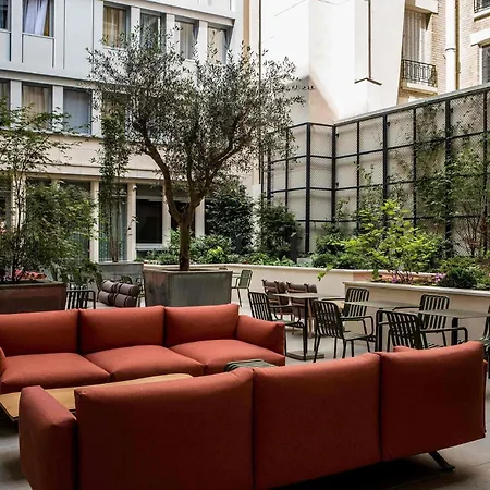 Mercure 17 Batignolles Hotel 4*