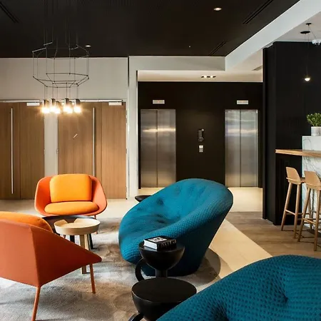 Mercure 17 Batignolles Отель Париж