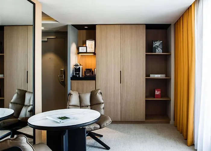 Mercure 17 Batignolles Hotel Paryż