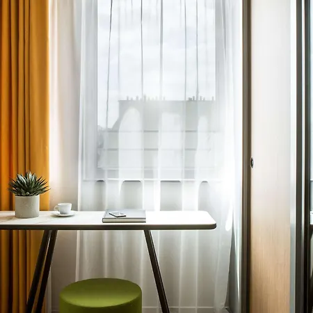 Mercure 17 Batignolles 4*
