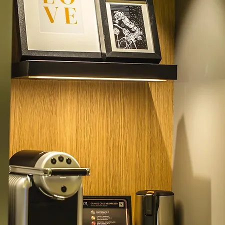 Mercure 17 Batignolles 4*
