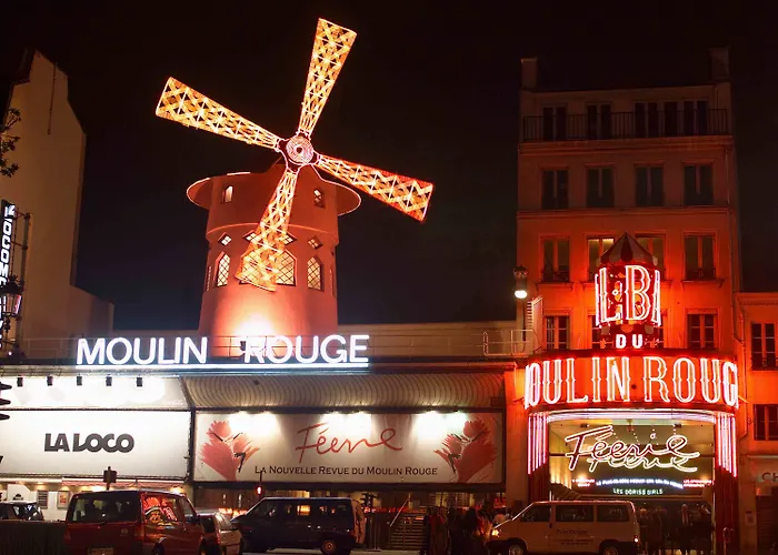 Отель Mercure 17 Batignolles