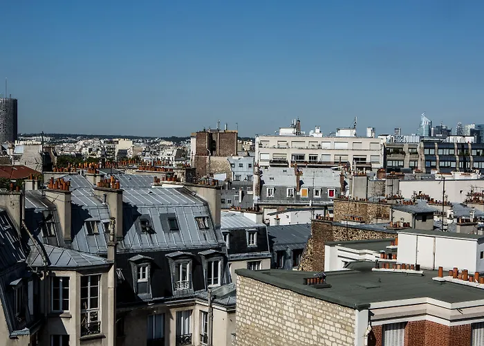 Отель Mercure 17 Batignolles 4*