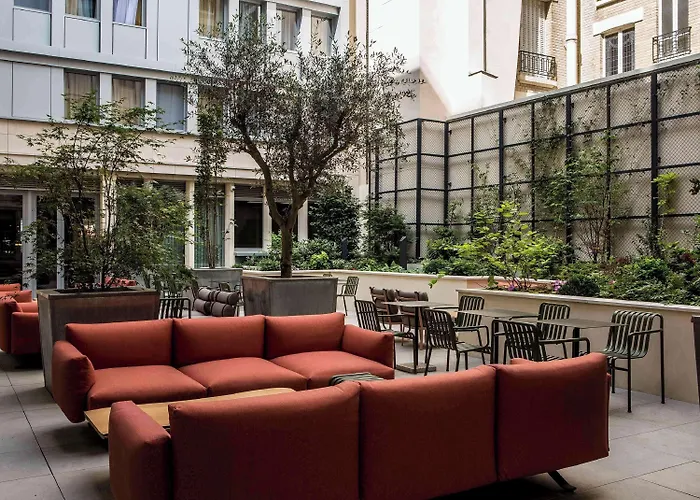 Mercure 17 Batignolles מלון 4*