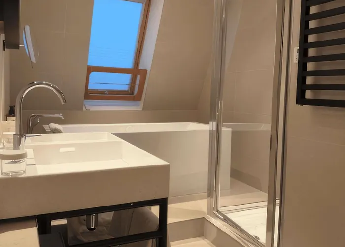 Mercure 17 Batignolles 4* פריז
