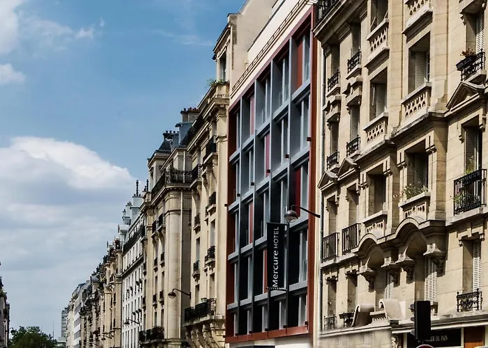 Mercure 17 Batignolles Отель Париж